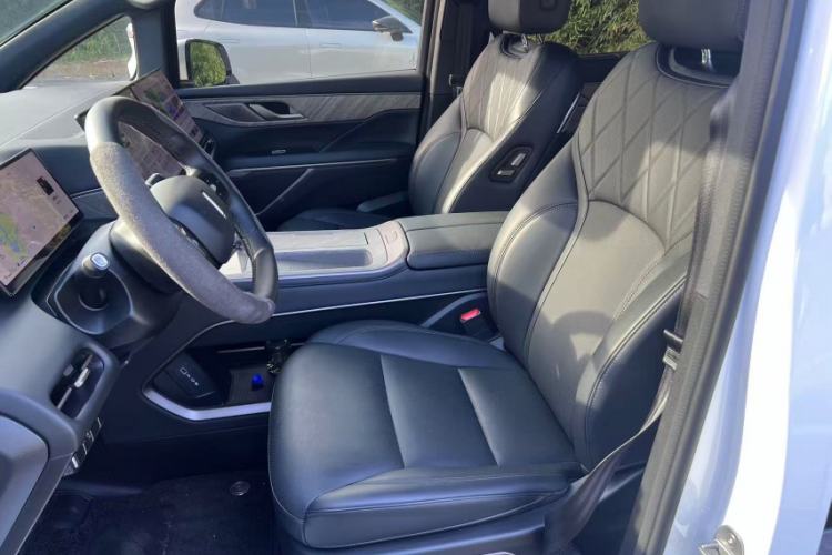 Used Wey Gaoshan 2025 Model Four-Wheel Drive Gao Shan 7 Interior 2