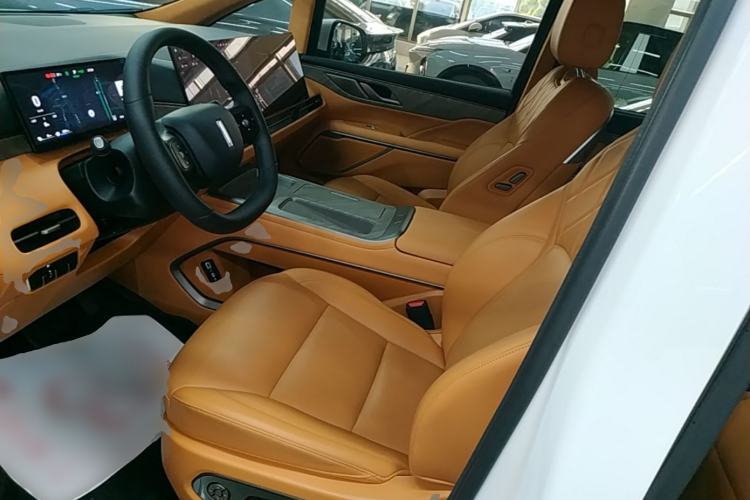 Used Wey Gaoshan 2025 Four-Wheel Drive Alpine 8 Left Front Seat
