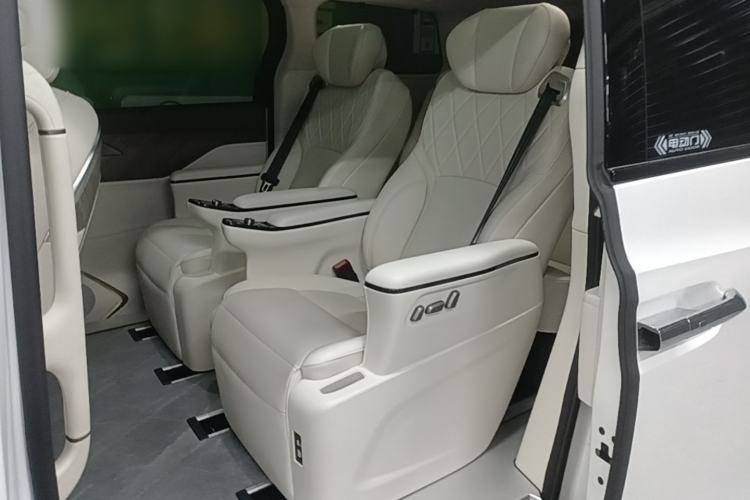 Used Wey Gaoshan 2025 Four-Wheel Drive Alpine 8 Left Rear Seat