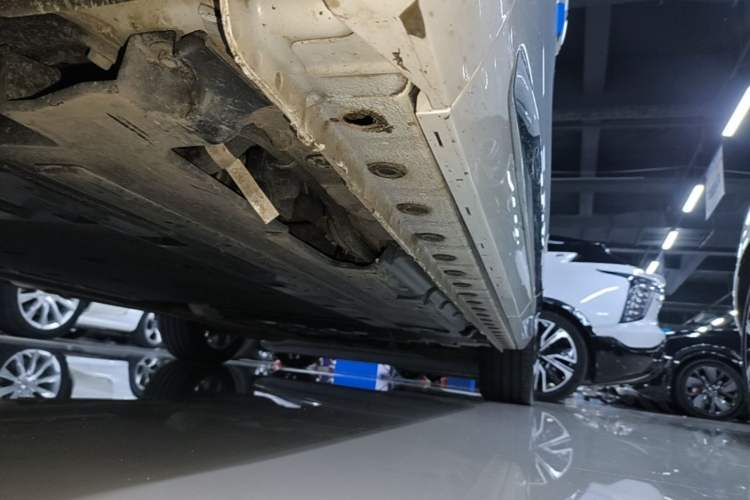 Used Wey Gaoshan 2025 Four-Wheel Drive Alpine 8 Left Side Sill