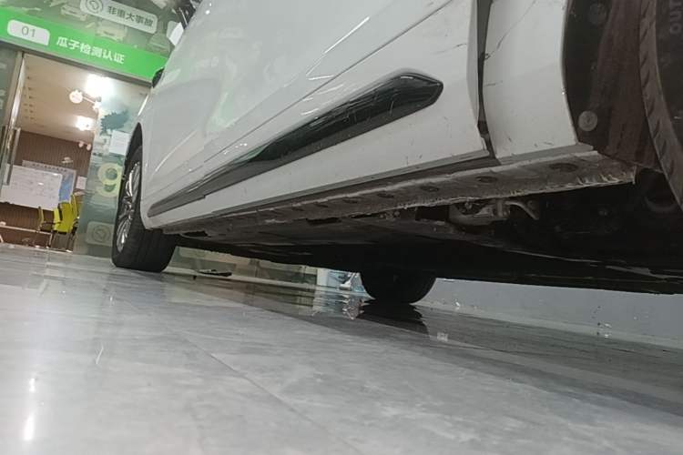 Used Wey Gaoshan 2025 Four-Wheel Drive Alpine 8 Left Side Sill