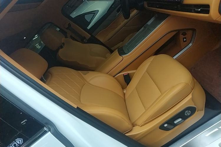 Used Wey Gaoshan 2025 Four-Wheel Drive Alpine 8 Right Front Seat