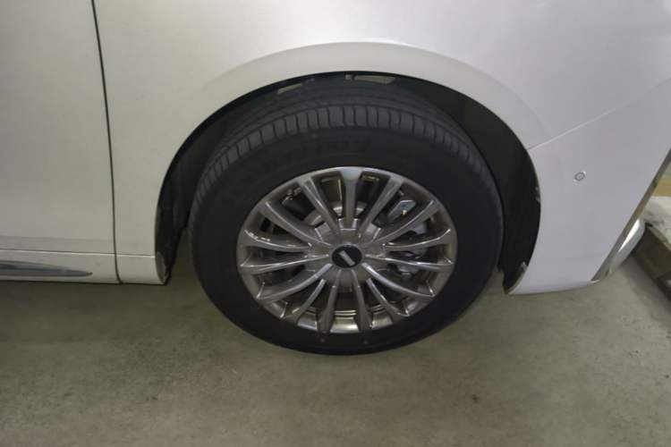 Used Wey Gaoshan 2025 Four-Wheel Drive Alpine 8 Right Front Wheel Hub