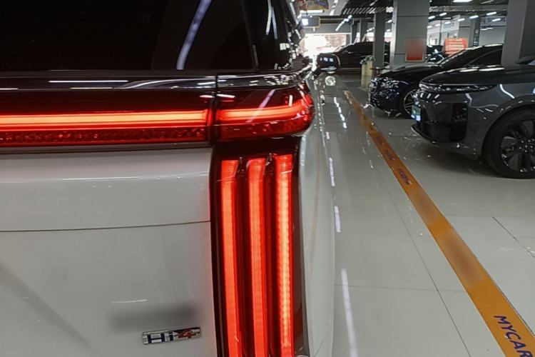 Used Wey Gaoshan 2025 Four-Wheel Drive Alpine 8 Right Rear Taillight