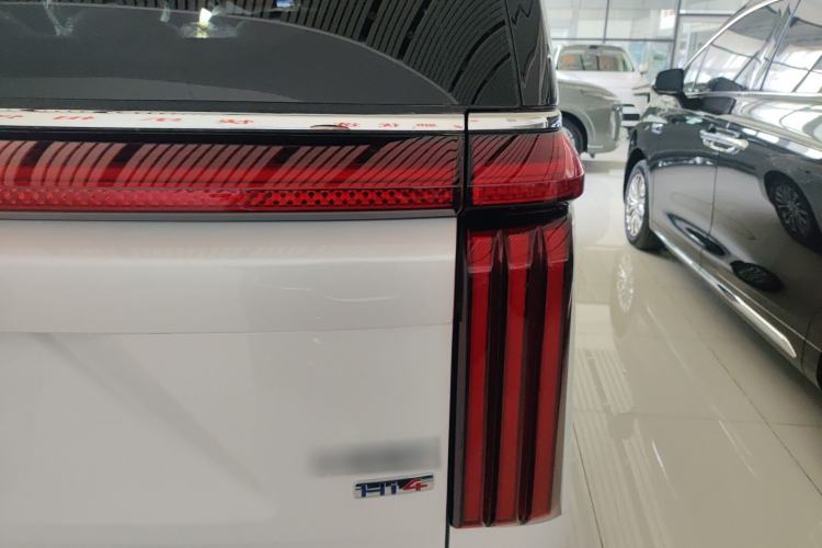 Used Wey Gaoshan 2025 Four-Wheel Drive Alpine 8 Right Rear Taillight