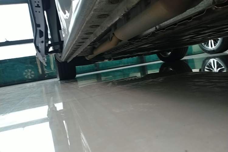 Used Wey Gaoshan 2025 Model Four-Wheel Drive Gao Shan 7 Right Side Sill