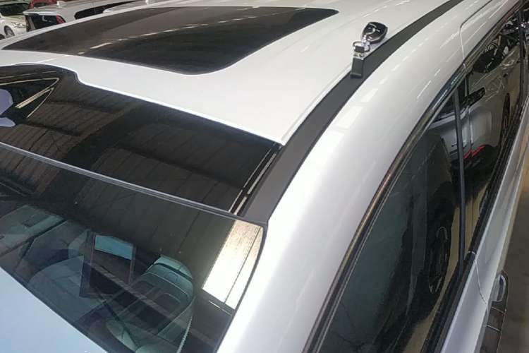 Used Wey Gaoshan 2025 Four-Wheel Drive Alpine 8 Roof