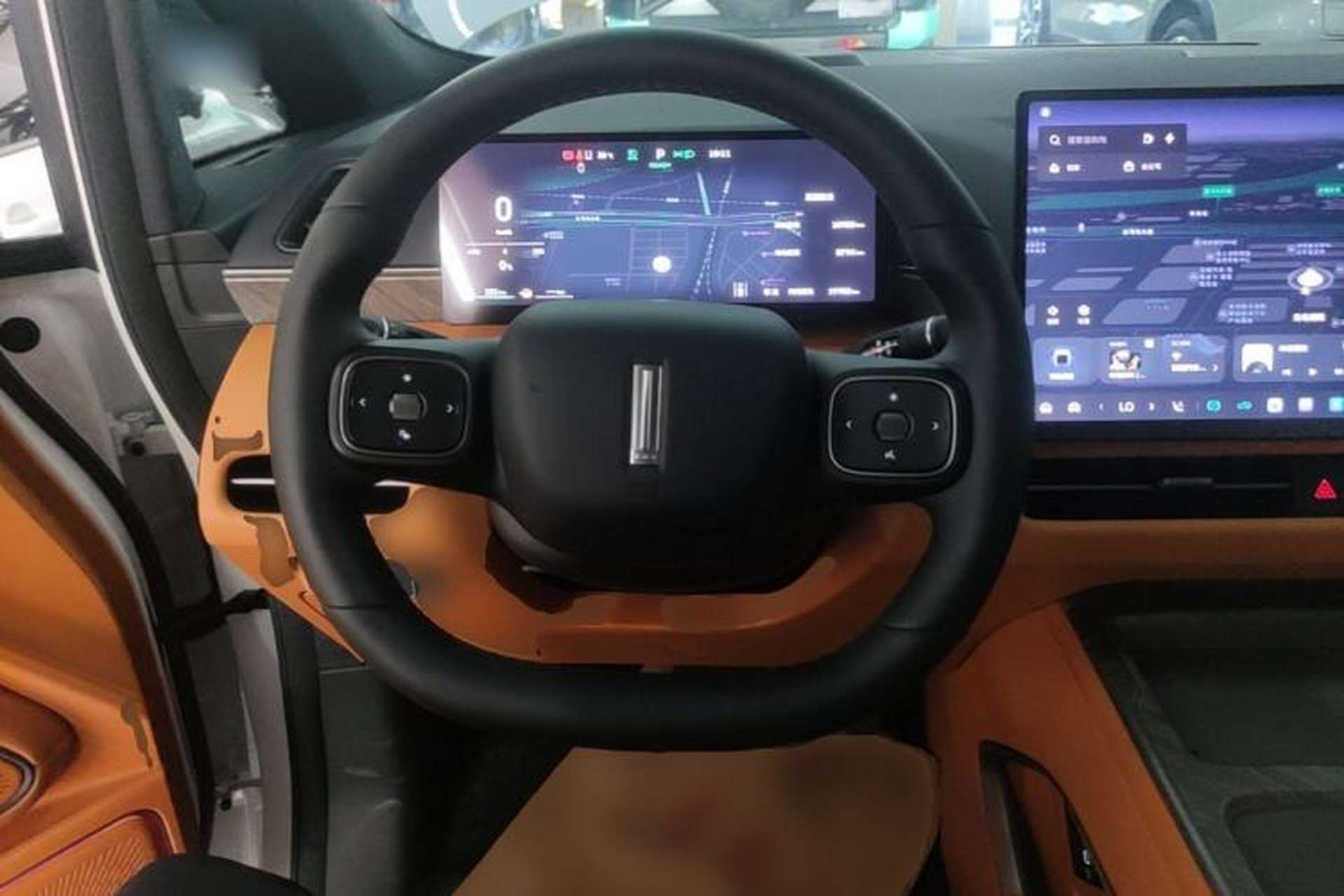 Used Wey Gaoshan 2025 Four-Wheel Drive Alpine 8 Steering Wheel