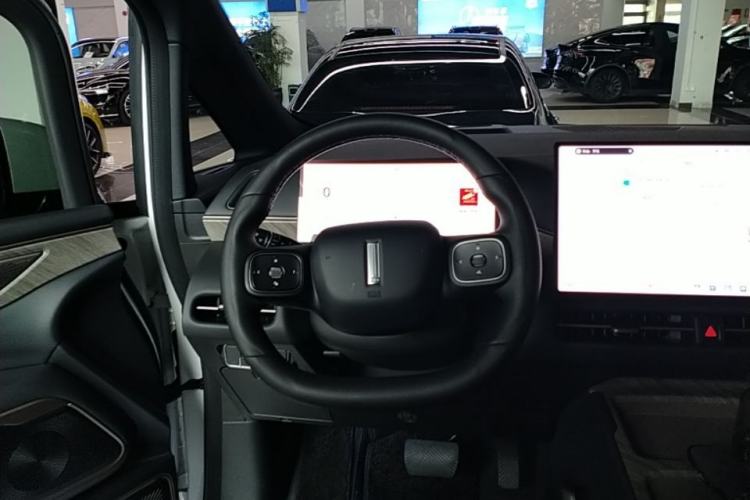 Used Wey Gaoshan 2025 Model Four-Wheel Drive Gao Shan 7 Steering Wheel