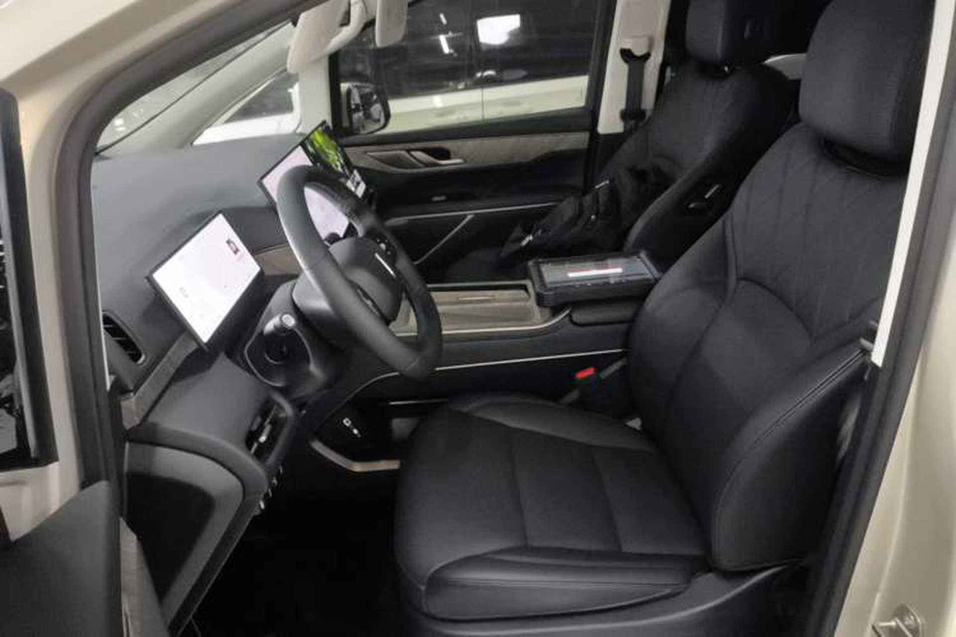 Used Wey Gaoshan 2025 Four-Wheel Drive Alpine 8 Left Front Seat