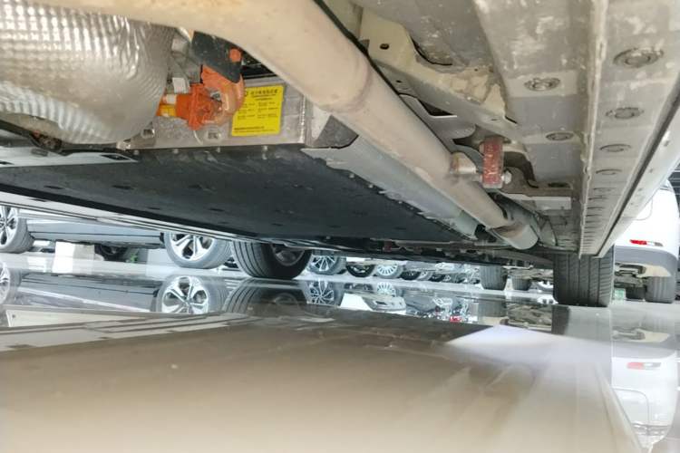 Used Wey Gaoshan 2025 Four-Wheel Drive Alpine 8 Right Side Sill