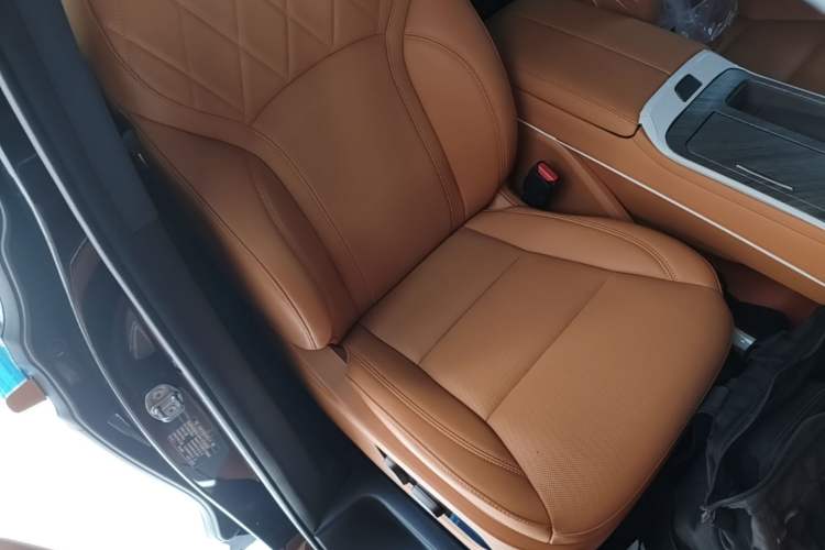 Used Wey Gaoshan 2026 Model Four-Wheel Drive Gaoshan 7 SUV Edition Right Front Seat