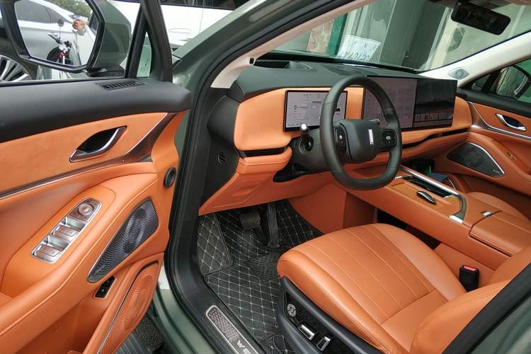 Used Wey Lanshan 2025 Four-Wheel Drive Ultra Driver Seat