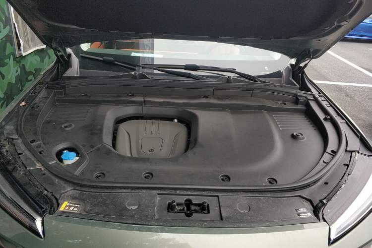 Used Wey Lanshan 2025 Four-Wheel Drive Ultra Engine Bay