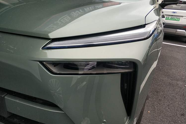 Used Wey Lanshan 2025 Four-Wheel Drive Ultra Left Front Headlight