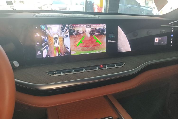 Used Wey Lanshan 2023 Four-Wheel Drive Ultra-Long Range Version Audio And AC Panel