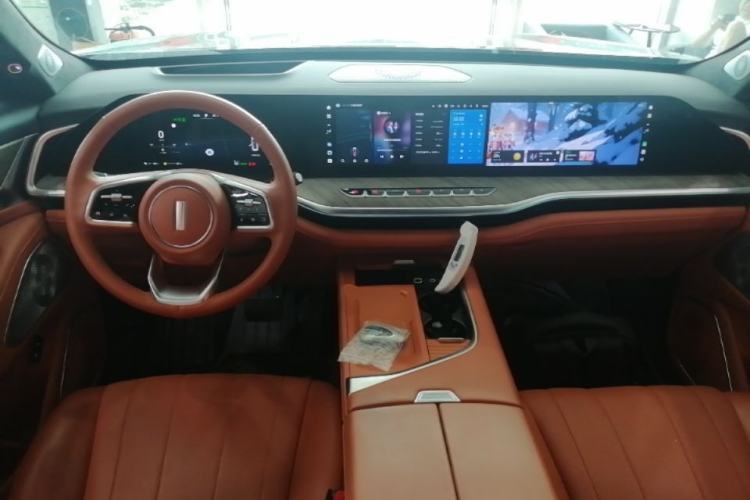 Used Wey Lanshan 2023 Four-Wheel Drive Ultra-Long Range Version Center Console