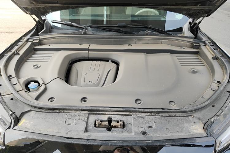 Used Wey Lanshan 2023 Four-Wheel Drive Ultra-Long Range Version Engine Bay