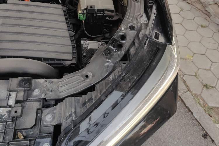 Used Wey Lanshan 2023 Four-Wheel Drive Ultra-Long Range Version Engine Bay Left
