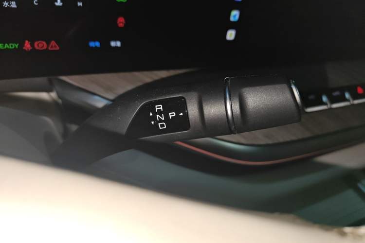 Used Wey Lanshan 2023 Four-Wheel Drive Ultra-Long Range Version Gear Lever