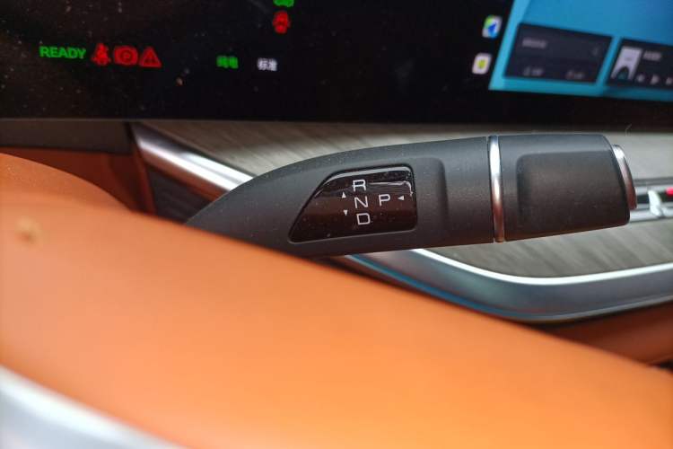 Used Wey Lanshan 2023 Four-Wheel Drive Ultra-Long Range Version Gear Lever