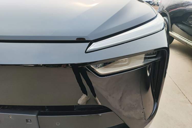 Used Wey Lanshan 2023 Four-Wheel Drive Ultra-Long Range Version Left Front Headlight