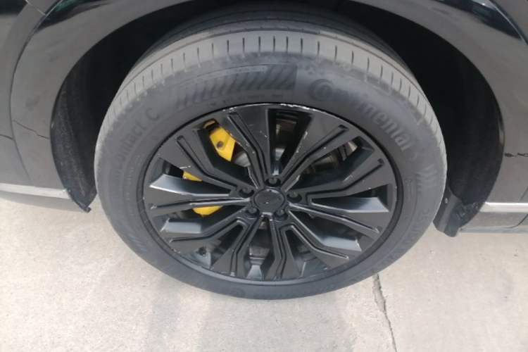 Used Wey Lanshan 2023 Four-Wheel Drive Ultra-Long Range Version Left Front Wheel Hub