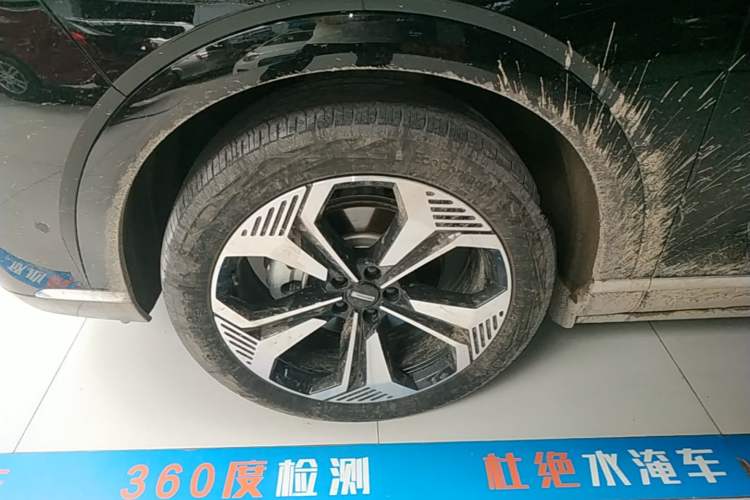 Used Wey Lanshan 2023 Four-Wheel Drive Ultra-Long Range Version Left Front Wheel Hub