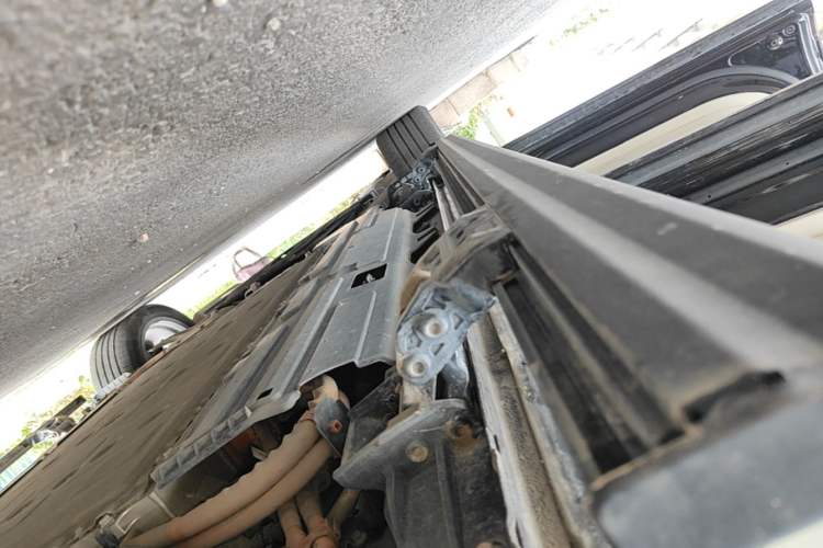 Used Wey Lanshan 2023 Four-Wheel Drive Ultra-Long Range Version Left Side Sill