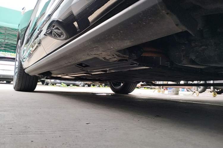 Used Wey Lanshan 2023 Four-Wheel Drive Ultra-Long Range Version Left Side Sill