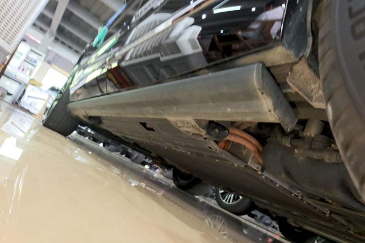 Used Wey Lanshan 2023 Four-Wheel Drive Ultra-Long Range Version Left Side Sill