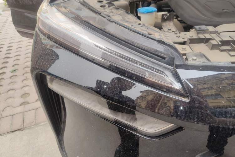 Used Wey Lanshan 2023 Four-Wheel Drive Ultra-Long Range Version Right Front Headlight