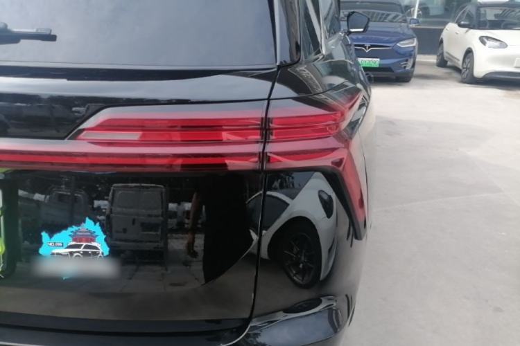 Used Wey Lanshan 2023 Four-Wheel Drive Ultra-Long Range Version Right Rear Taillight
