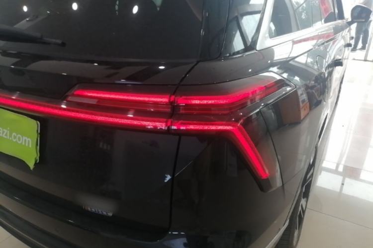 Used Wey Lanshan 2023 Four-Wheel Drive Ultra-Long Range Version Right Rear Taillight