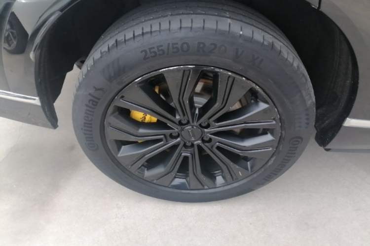 Used Wey Lanshan 2023 Four-Wheel Drive Ultra-Long Range Version Right Rear Wheel Hub