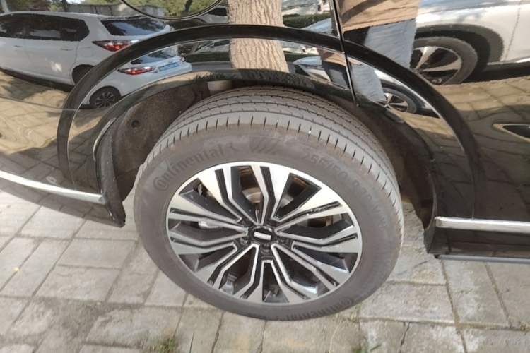 Used Wey Lanshan 2023 Four-Wheel Drive Ultra-Long Range Version Right Rear Wheel Hub