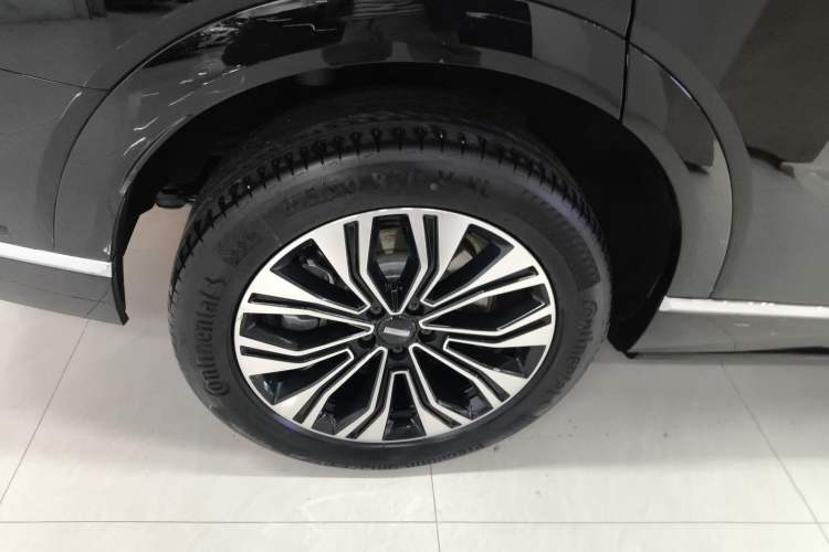 Used Wey Lanshan 2023 Four-Wheel Drive Ultra-Long Range Version Right Rear Wheel Hub