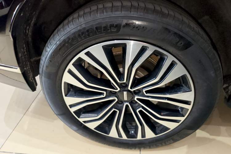 Used Wey Lanshan 2023 Four-Wheel Drive Ultra-Long Range Version Right Rear Wheel Hub