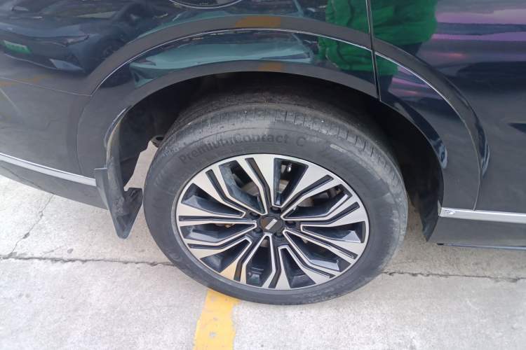 Used Wey Lanshan 2023 Two-Wheel Drive Long-Range Version Right Rear Wheel Hub
