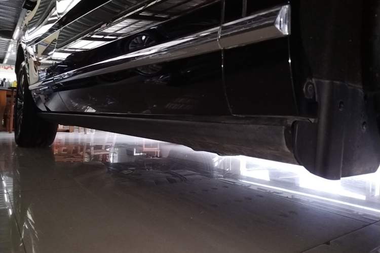 Used Wey Lanshan 2023 Four-Wheel Drive Ultra-Long Range Version Right Side Sill