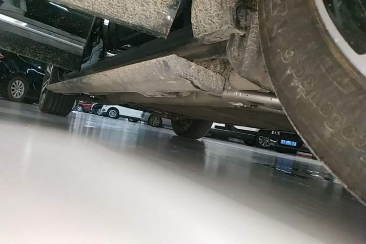 Used Wey Lanshan 2023 Four-Wheel Drive Ultra-Long Range Version Right Side Sill