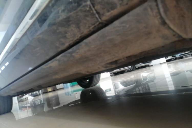 Used Wey Lanshan 2023 Four-Wheel Drive Ultra-Long Range Version Right Side Sill