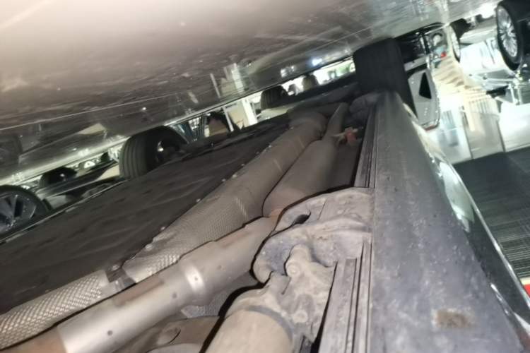 Used Wey Lanshan 2023 Four-Wheel Drive Ultra-Long Range Version Right Side Sill