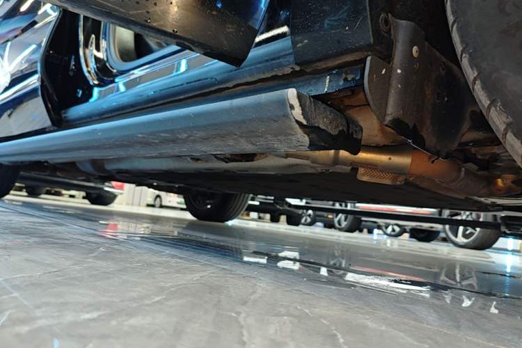 Used Wey Lanshan 2023 Four-Wheel Drive Ultra-Long Range Version Right Side Sill