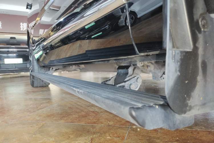 Used Wey Lanshan 2023 Four-Wheel Drive Ultra-Long Range Version Right Side Sill