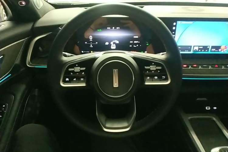 Used Wey Lanshan 2023 Four-Wheel Drive Ultra-Long Range Version Steering Wheel