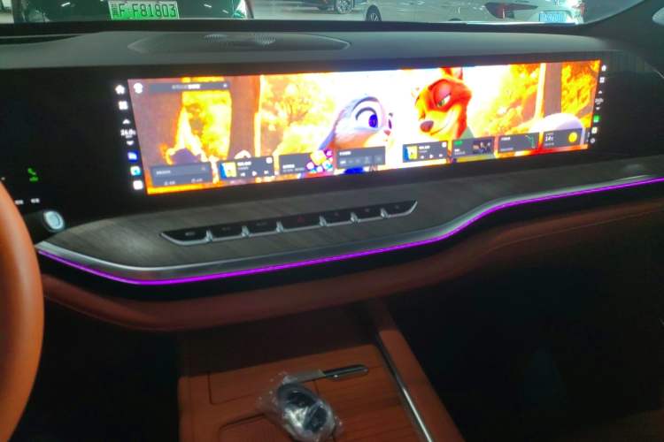 Used Wey Lanshan 2023 Four-Wheel Drive Ultra-Long Range Version Audio And AC Panel