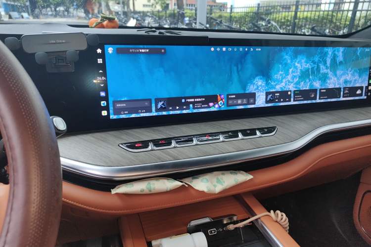 Used Wey Lanshan 2023 Four-Wheel Drive Ultra-Long Range Version Audio And AC Panel
