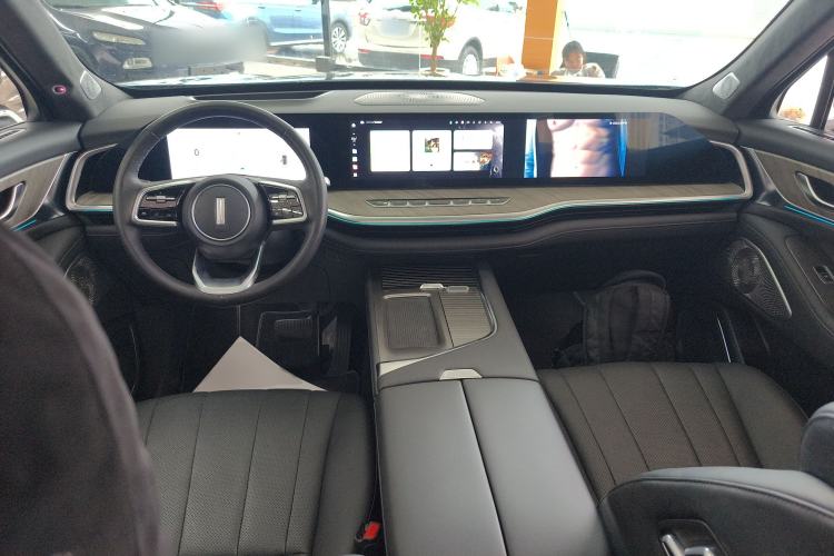Used Wey Lanshan 2023 Four-Wheel Drive Ultra-Long Range Version Center Console