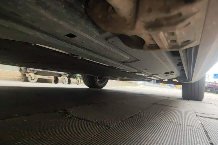 Used Wey Lanshan 2023 Four-Wheel Drive Ultra-Long Range Version Chassis Front Left